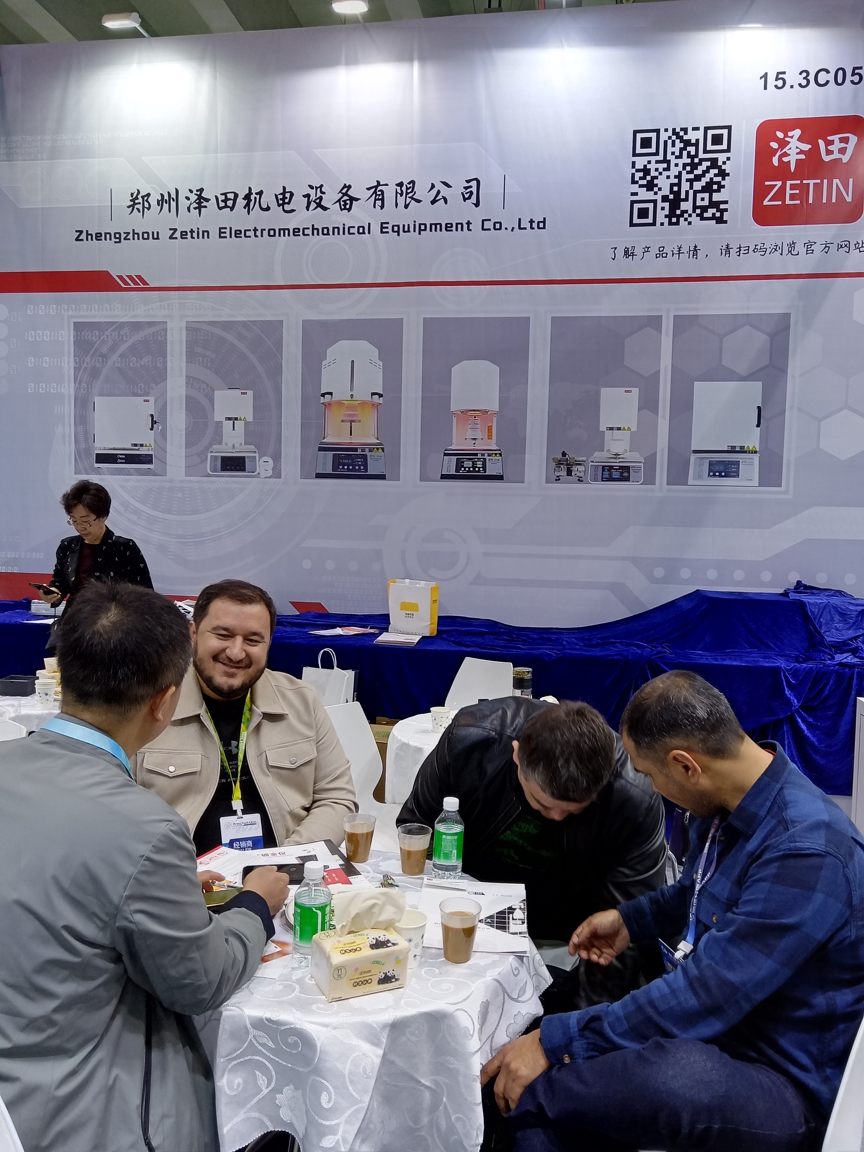 28 Dental South China ZETIN Zirconia Sintering Furnace 28 Dental South China ZETIN Zirconia Sintering Furnace